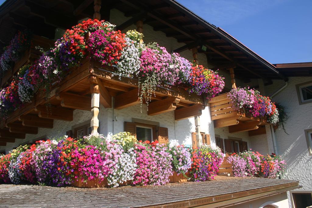 Hotel Mooserhof Sexten Екстериор снимка